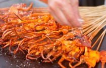 鐵板魷魚的做法和配料，全流程教學(xué)，輕松掌握街頭爆款！